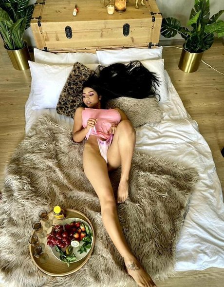 lia morgan hot star gallery