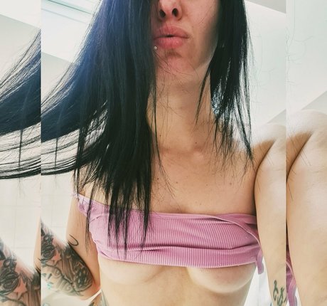 alittlebitpsycho98 Profile pic