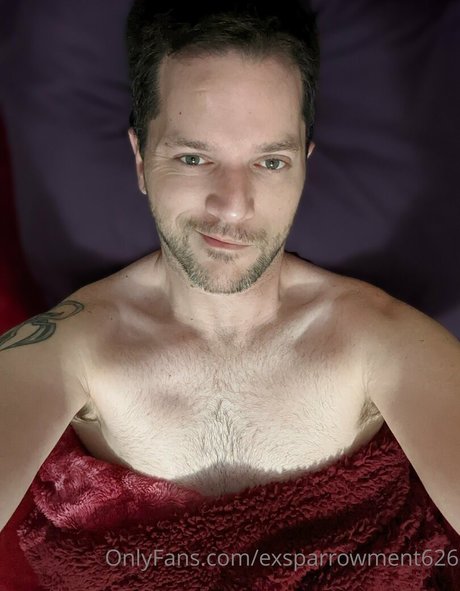 exsparrowment626 beautiful model picture