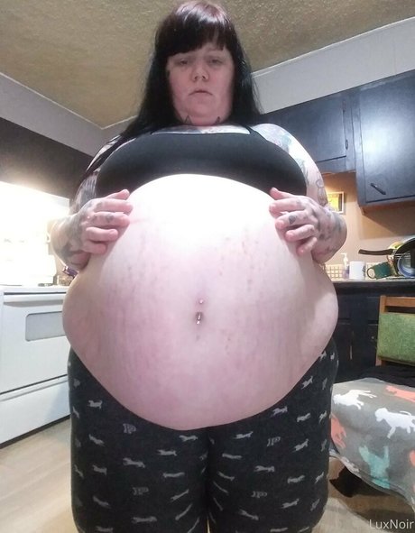 luxurynoir nude model picture