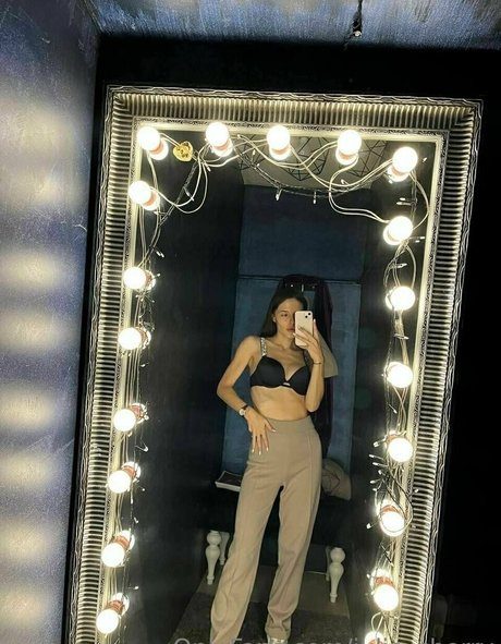 juli love69 star adult picture