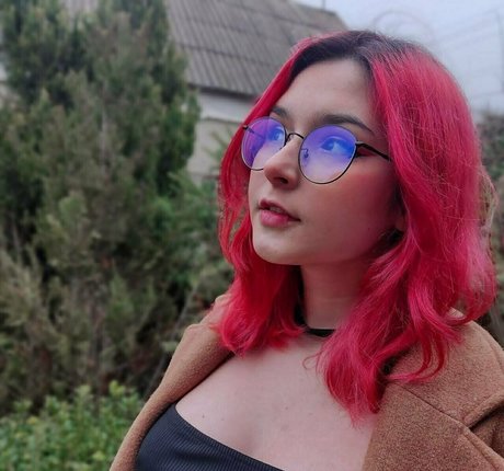 skarleeet adult star photo