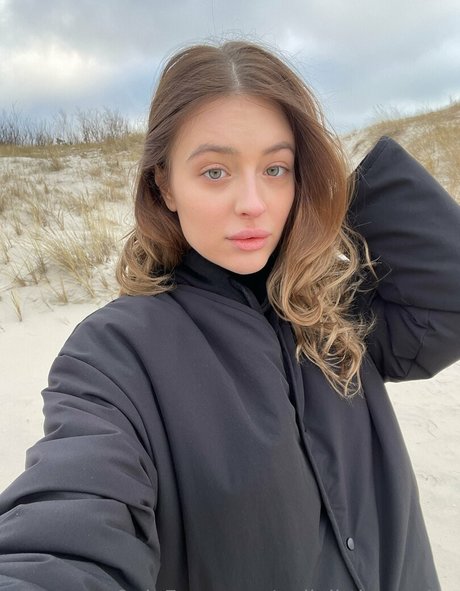 pollylittlecaprice actress image