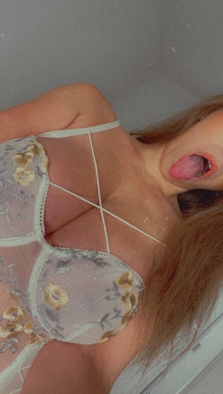 madisonc1997 hot model photo