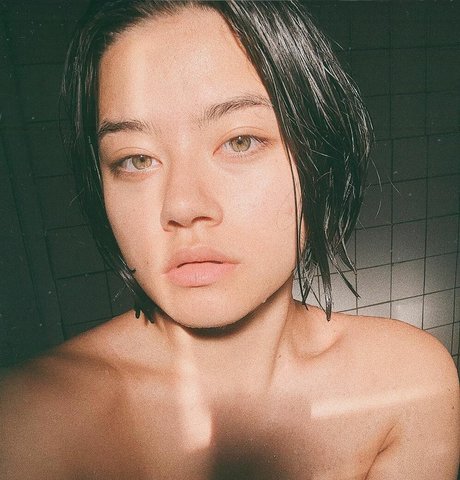 Anne Whisper perfect actress pictures