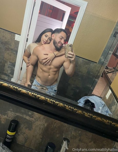 Lilly Hall exclusive actress pics