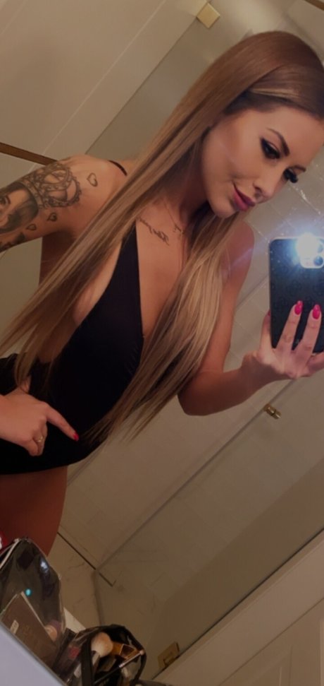 Julia Madaj beautiful actress archive