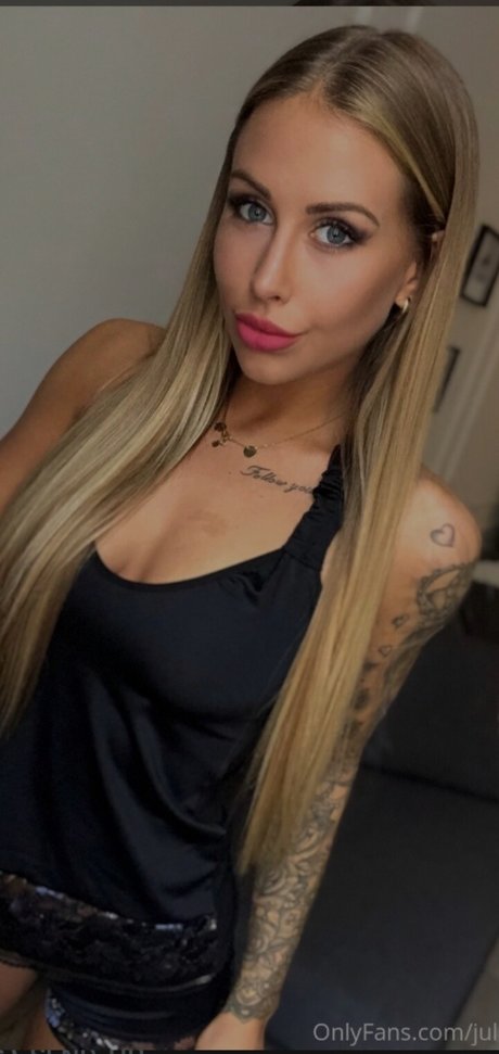 Julia Madaj pornstar sexy galleries