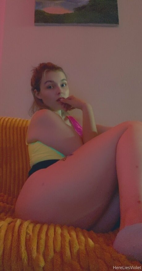 hereliesviolet pretty model pics