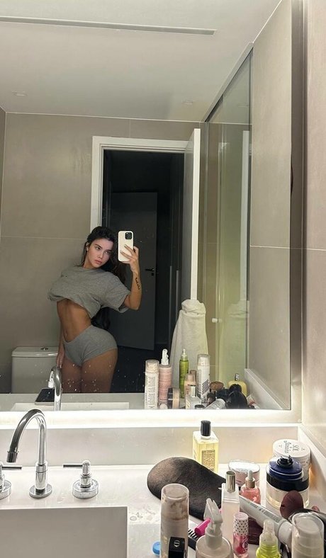 Bianca Anchieta model nude picture