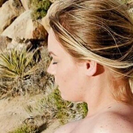 topcreators model high quality pictures