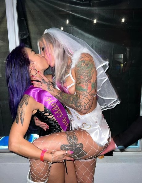 Sweetvenom1 free model archive