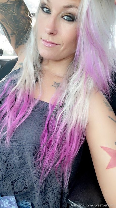 Sweetvenom1 pornstar sex images
