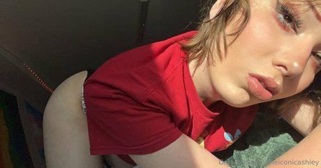 theiconicashley actress photo