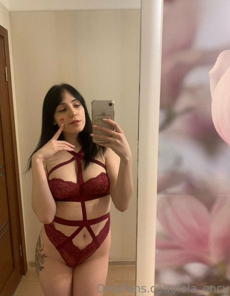 lola ency pornographic model images