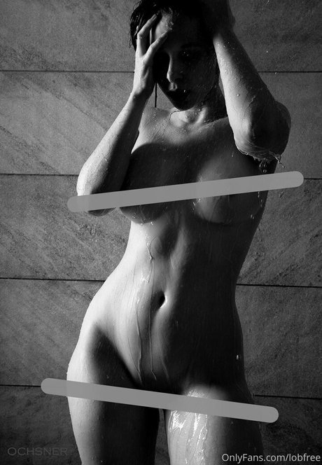 lobfree model top photo