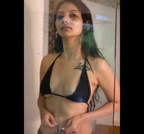 Bhavika Katariya erotic model picture