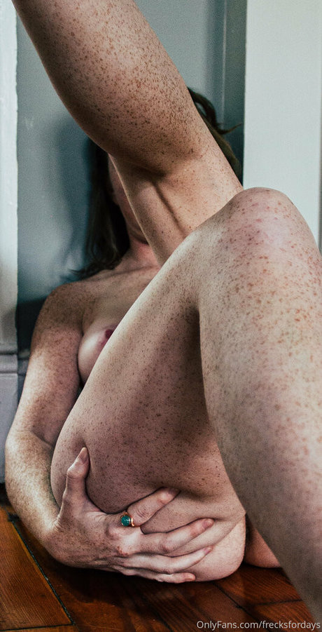 braces onlyfans exclusive image