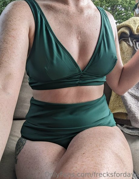 frecksfordays model nudes pics