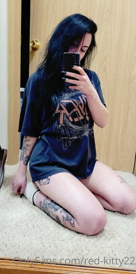 red kitty22 model top image