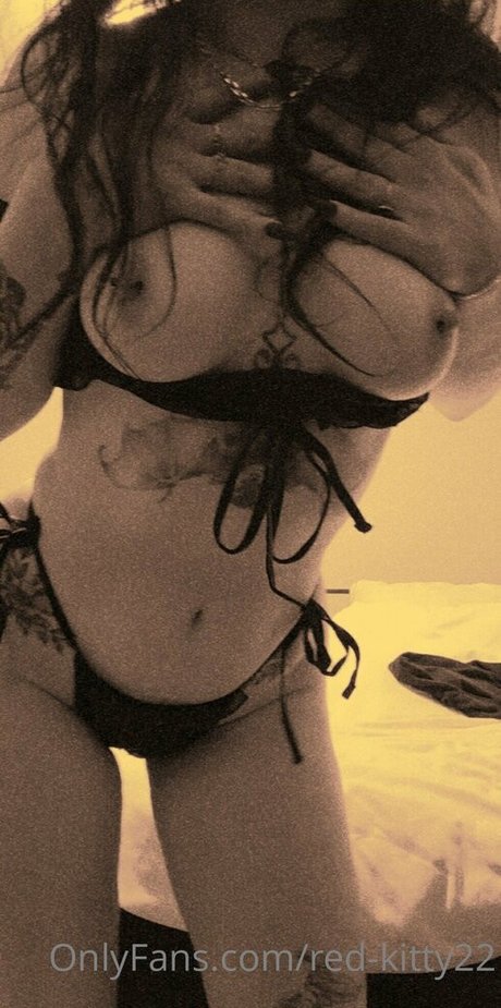 red kitty22 pornstar photo