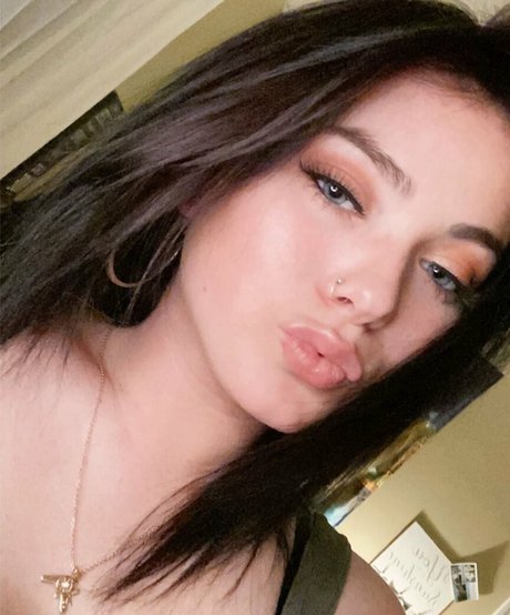 Mackenzie J pornstar naked image