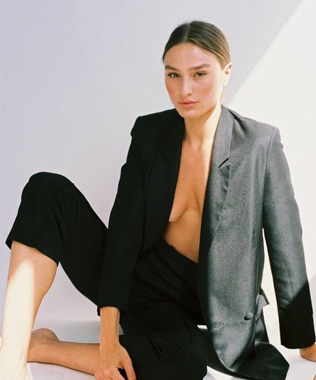 Gal Amir model pornographic gallery