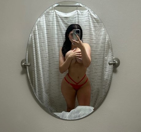 Belindanohemy star best picture