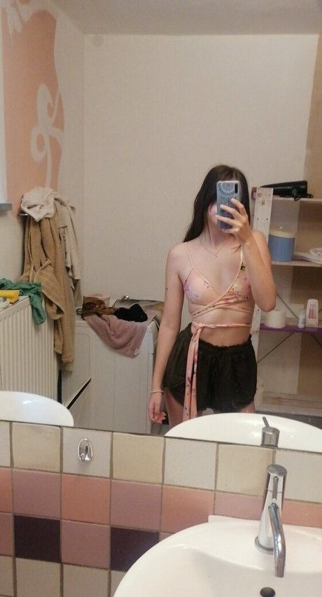 laly911 free adult star photo