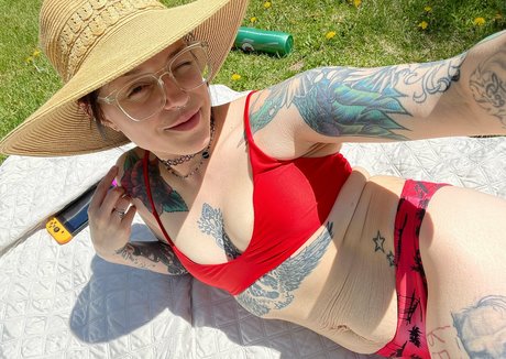 sixxela pornstar top photos