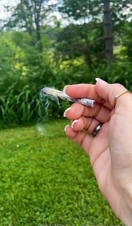 sixxela beautiful pornstar pic