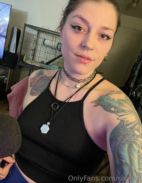 sixxela art actress pictures