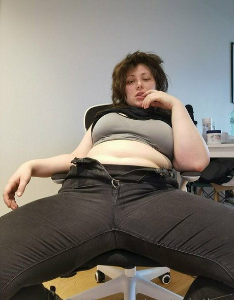 estella bathory star hd img