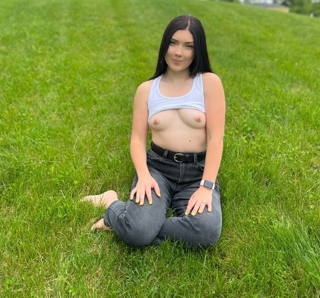 petite feet onlyfans xxx gallery