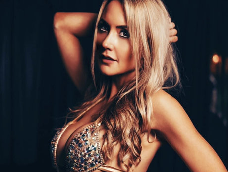 Cat O connell naked model pic