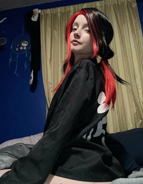 lapetitebrat02 free pornstar pics