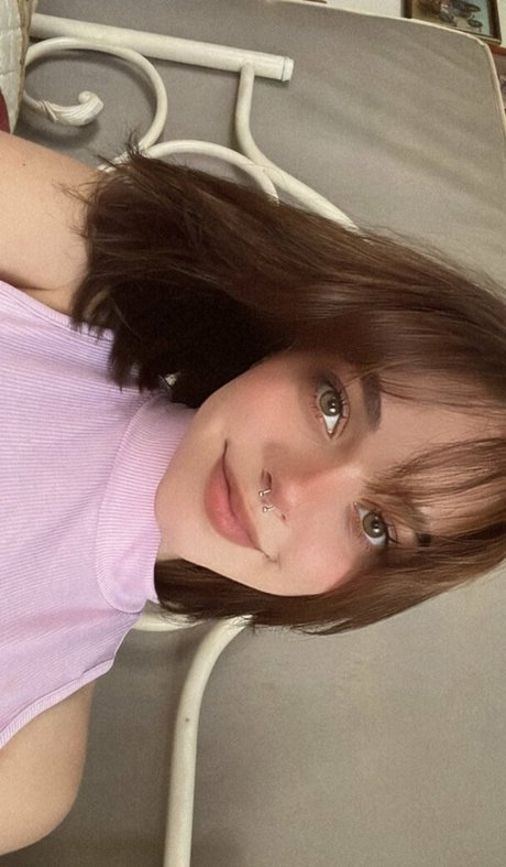 fifirifiss exclusive actress image