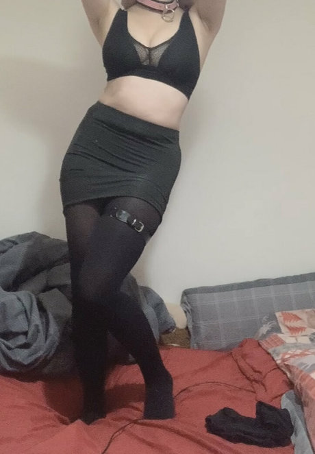 only hiccy model free photo