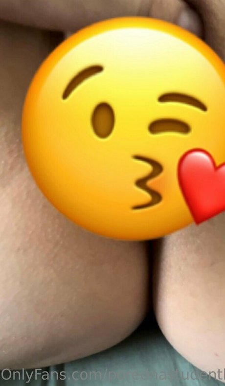 porednastudentkamarusa hd pornstar image