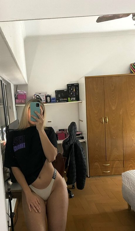 Yami Sanchez sexy pornstar image