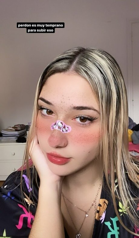 Yami Sanchez pretty pornstar pic