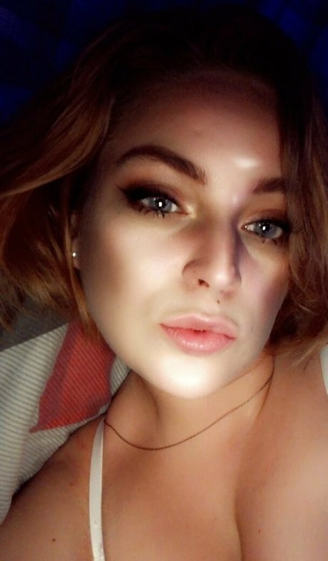 skyemoore adult model photos