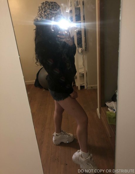 cassidy17 star exclusive image