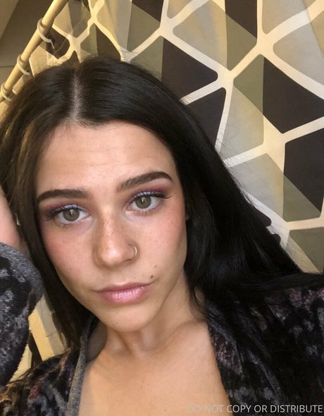 cassidy17 model picture