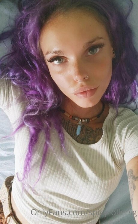 spicyrollersg sexy actress pic