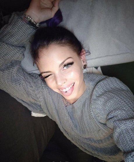 spicyrollersg free model image