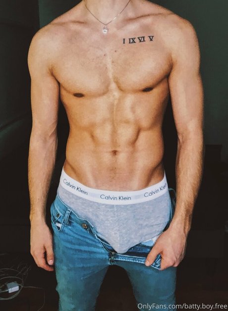 battyboyfree model pretty photos