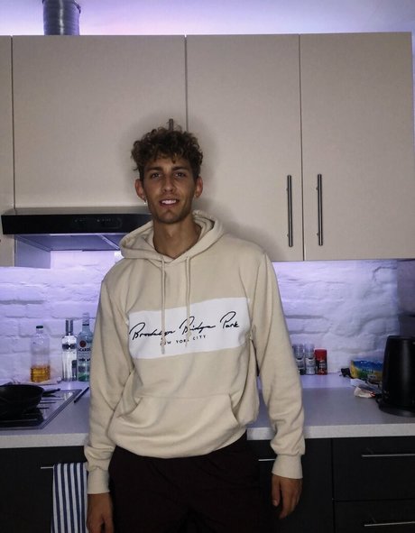 battyboyfree erotic pornstar img