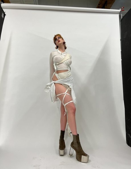 Tati Bruening hd star pic