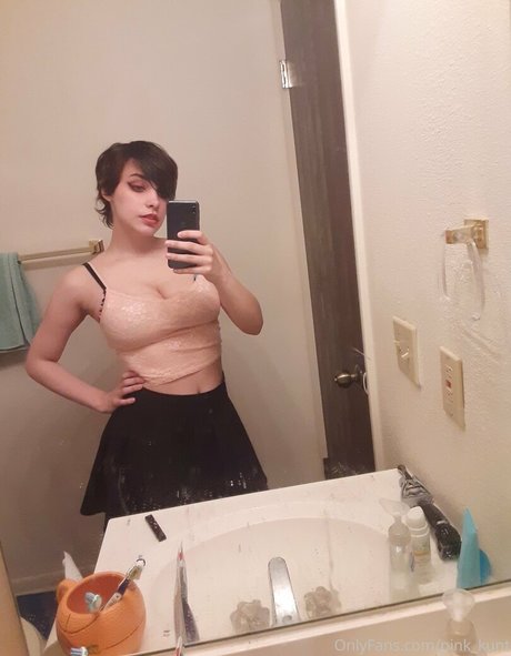 pink kunt beautiful actress galleries